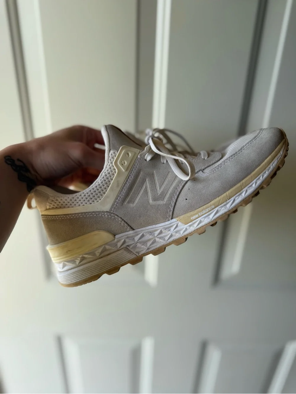New Balance 574’s size 7.5